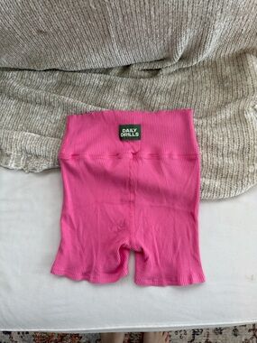 DAILY DRILLS ! Ribbed Biker Shorts